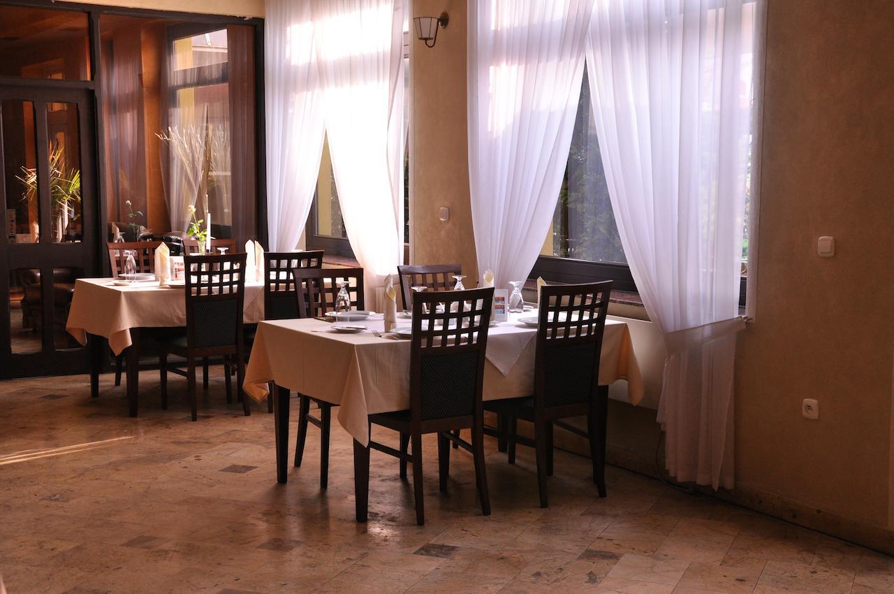 Hotel Oleńka Szydlowiec Buitenkant foto