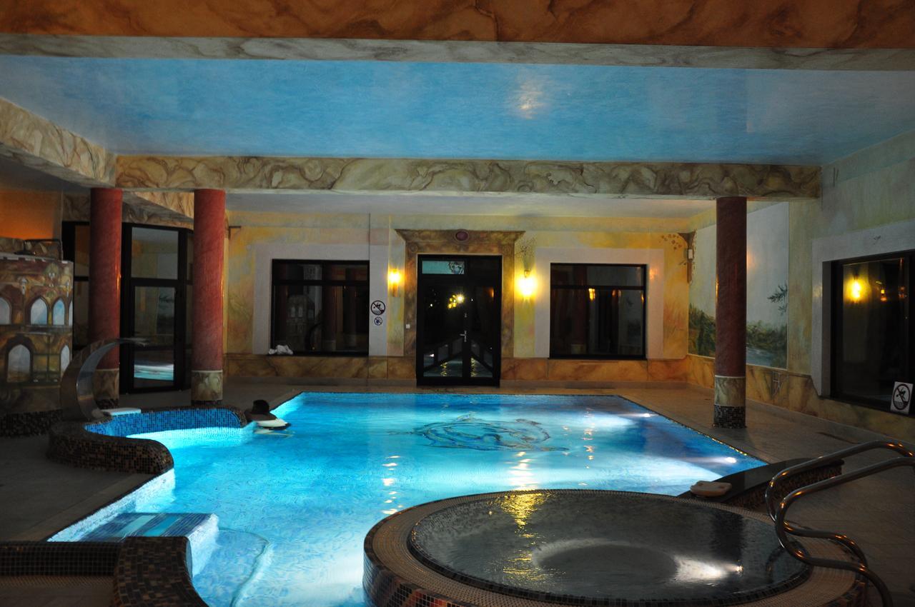 Hotel Oleńka Szydlowiec Buitenkant foto