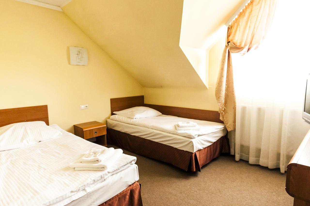 Hotel Oleńka Szydlowiec Buitenkant foto